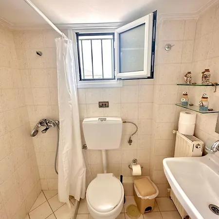 E Mare & Βίλα Τσιλιβί